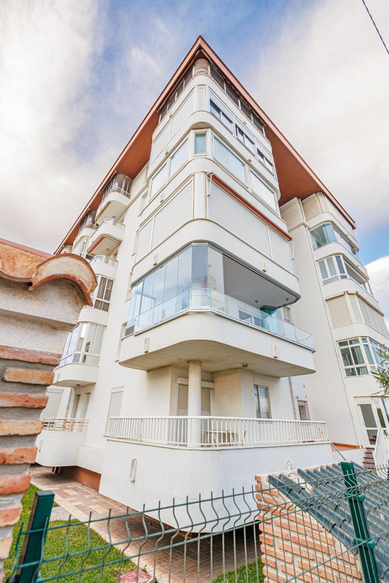 Laguna Beach Wohnung Mit Freiem Meerblick Torrox Exterior foto